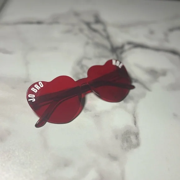 Jonas brothers sunglasses, Jonas brothers tour - Picture 4 of 5